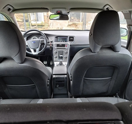 Volvo V60 cena 23500 przebieg: 248400, rok produkcji 2011 z Bogatynia małe 92